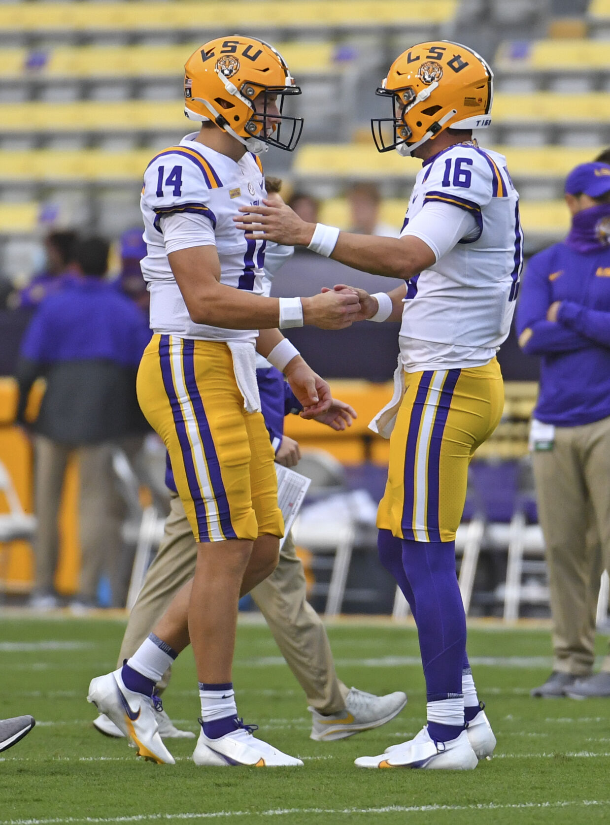 BR.lsucarolina.102520 HS 782.JPG